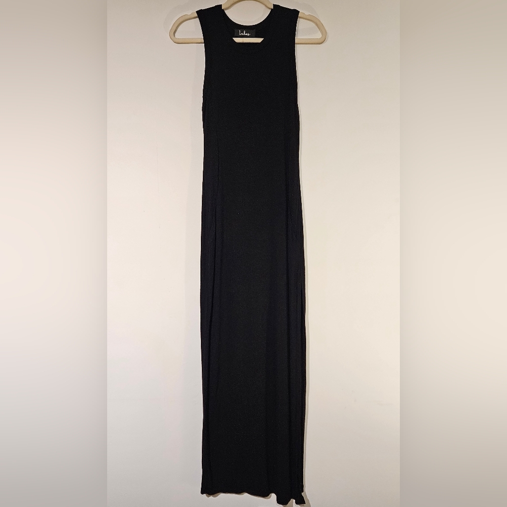 Lulu's Black Sleeveless Midi Dress